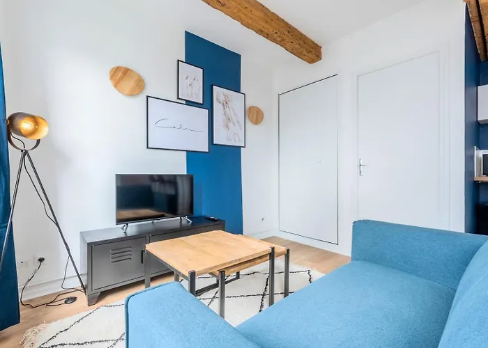 One-Bedroom Apartment In Old Lille